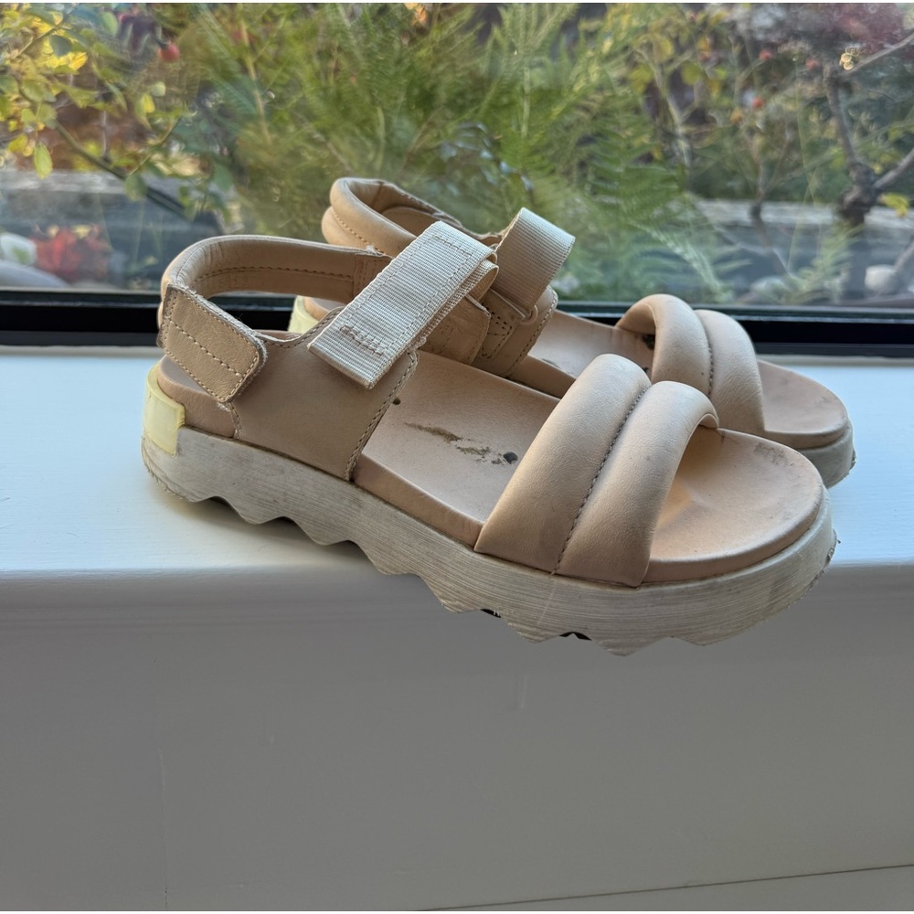 Sorel Viibe Sandal Nova Beige Sand Natural Hike Lounge Velcro Sandal